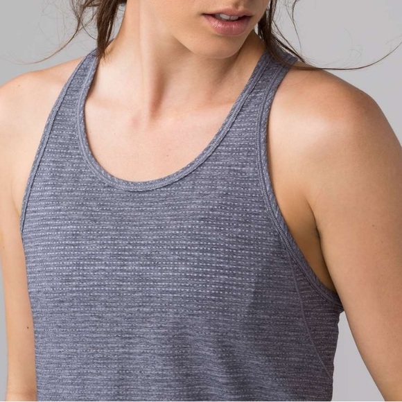 Lululemon Long Distance Tank Top Size 10
Heathered Boysenberry / Boysenberry - Picture 2 of 10